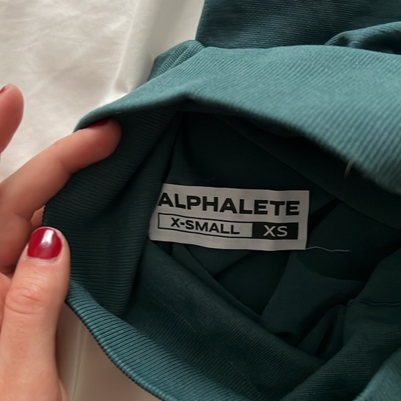 Alphalete Amplify - Picture 3 of 3